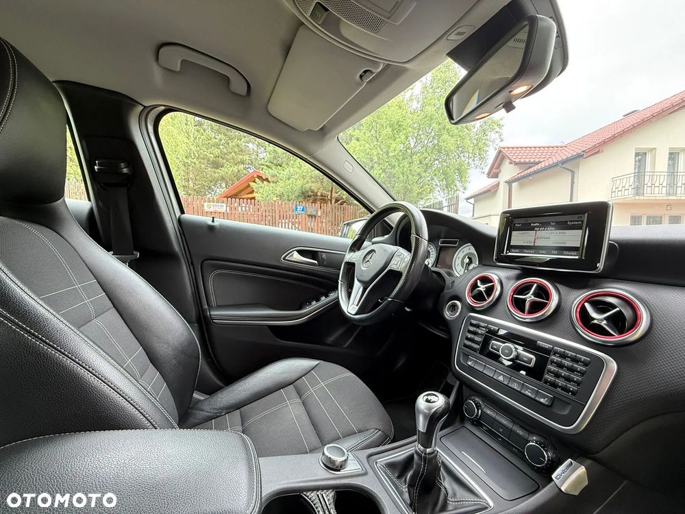 Mercedes-Benz Klasa A 180 (BlueEFFICIENCY) - 29