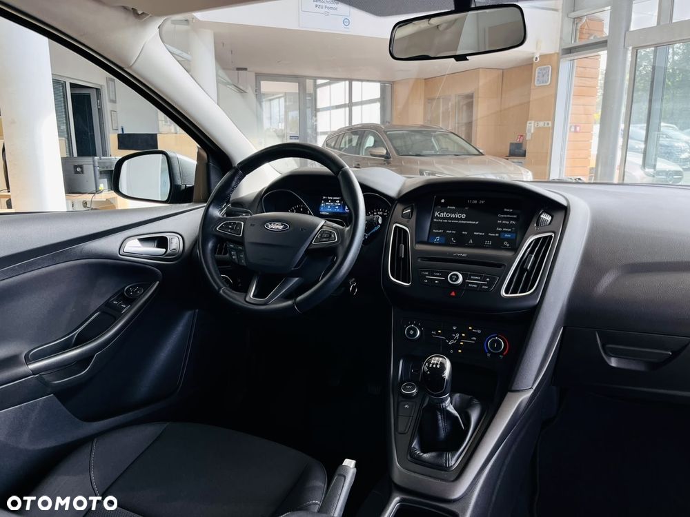 Ford Focus - 22
