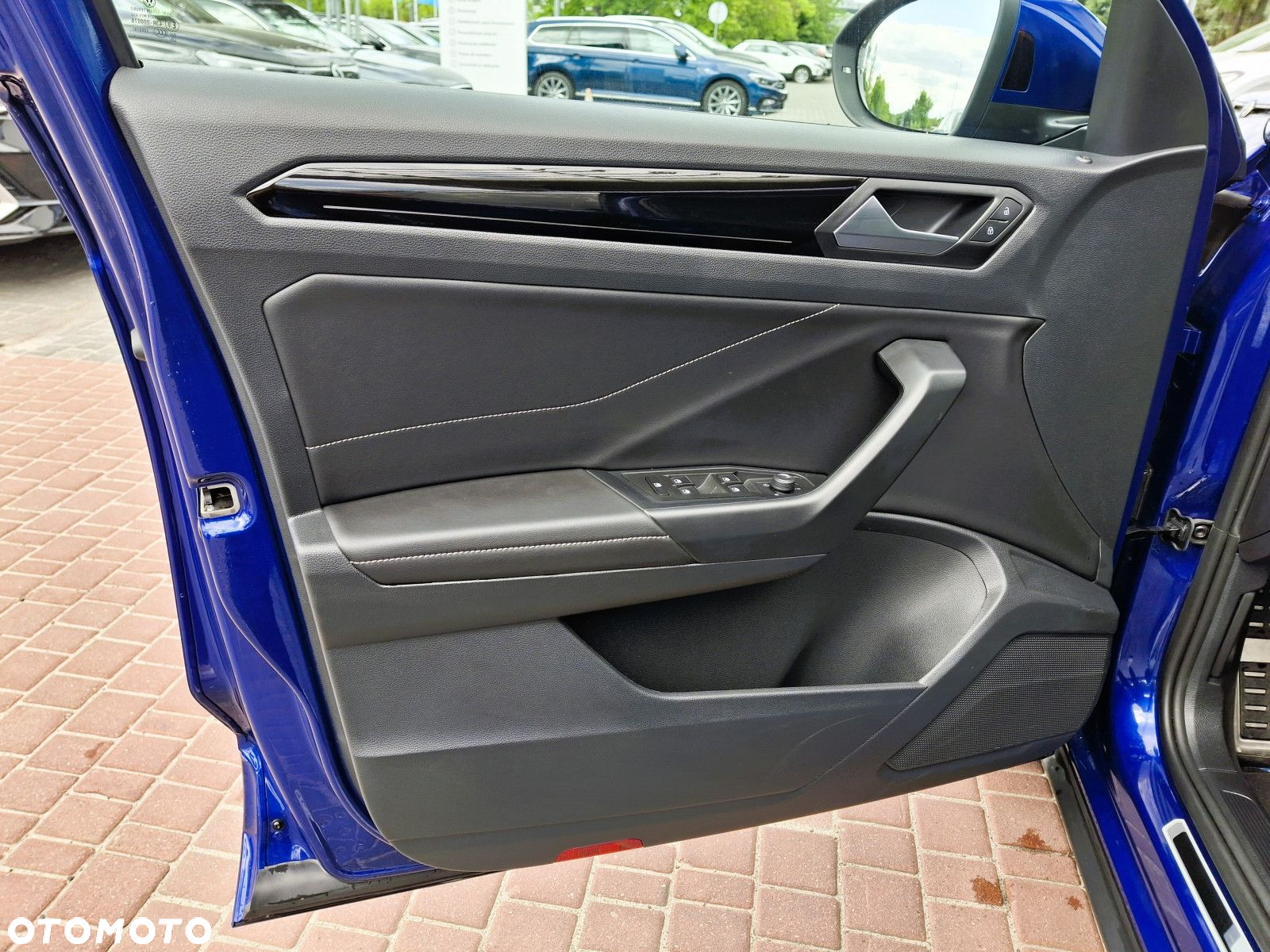 Volkswagen T-Roc 1.5 TSI R-Line DSG - 8