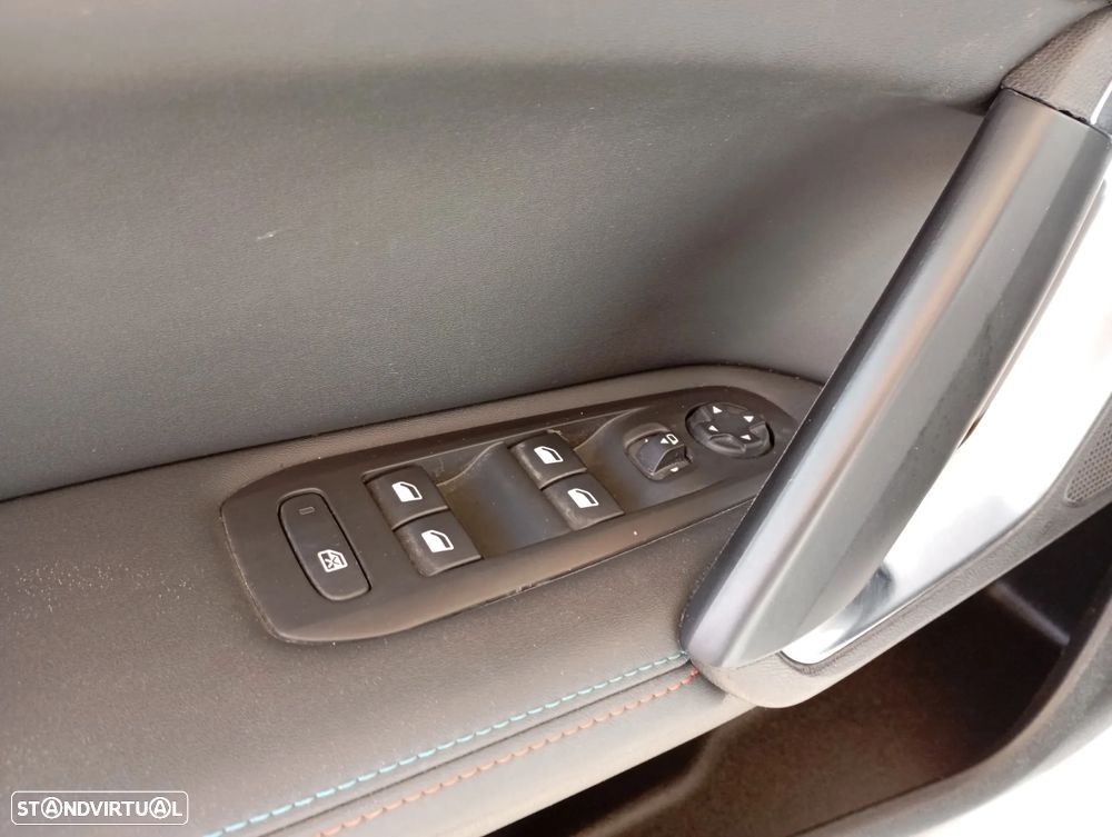 Peugeot 308 1.2 PureTech GT EAT8 - 17