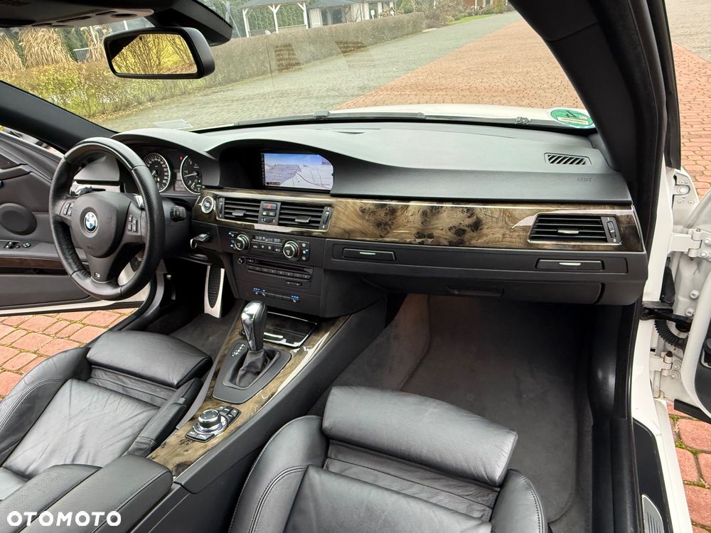 BMW Seria 3 330d M Sport Edition - 29