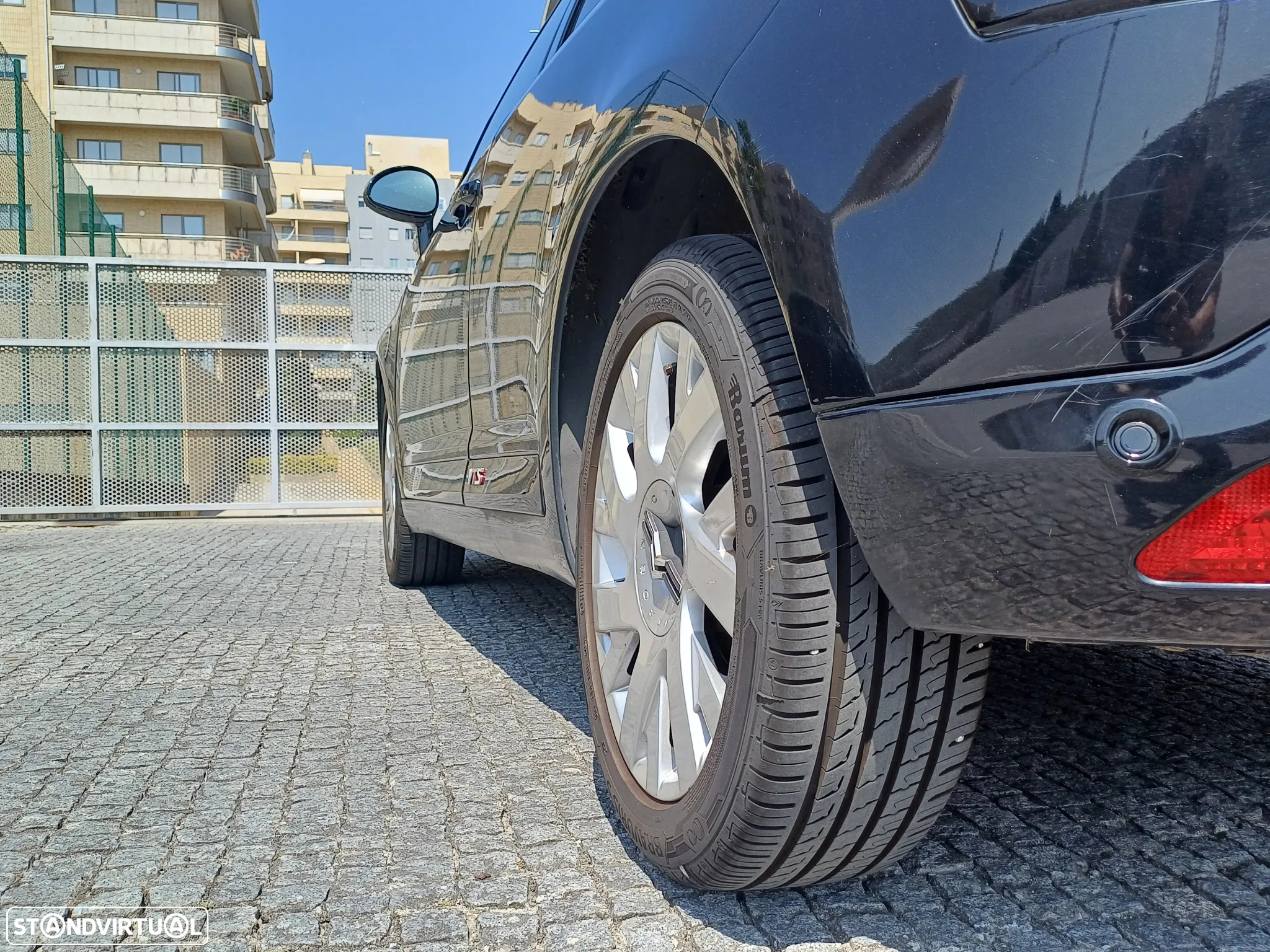 Citroën C4 Coupé 1.6 HDi 110 VTR - 42