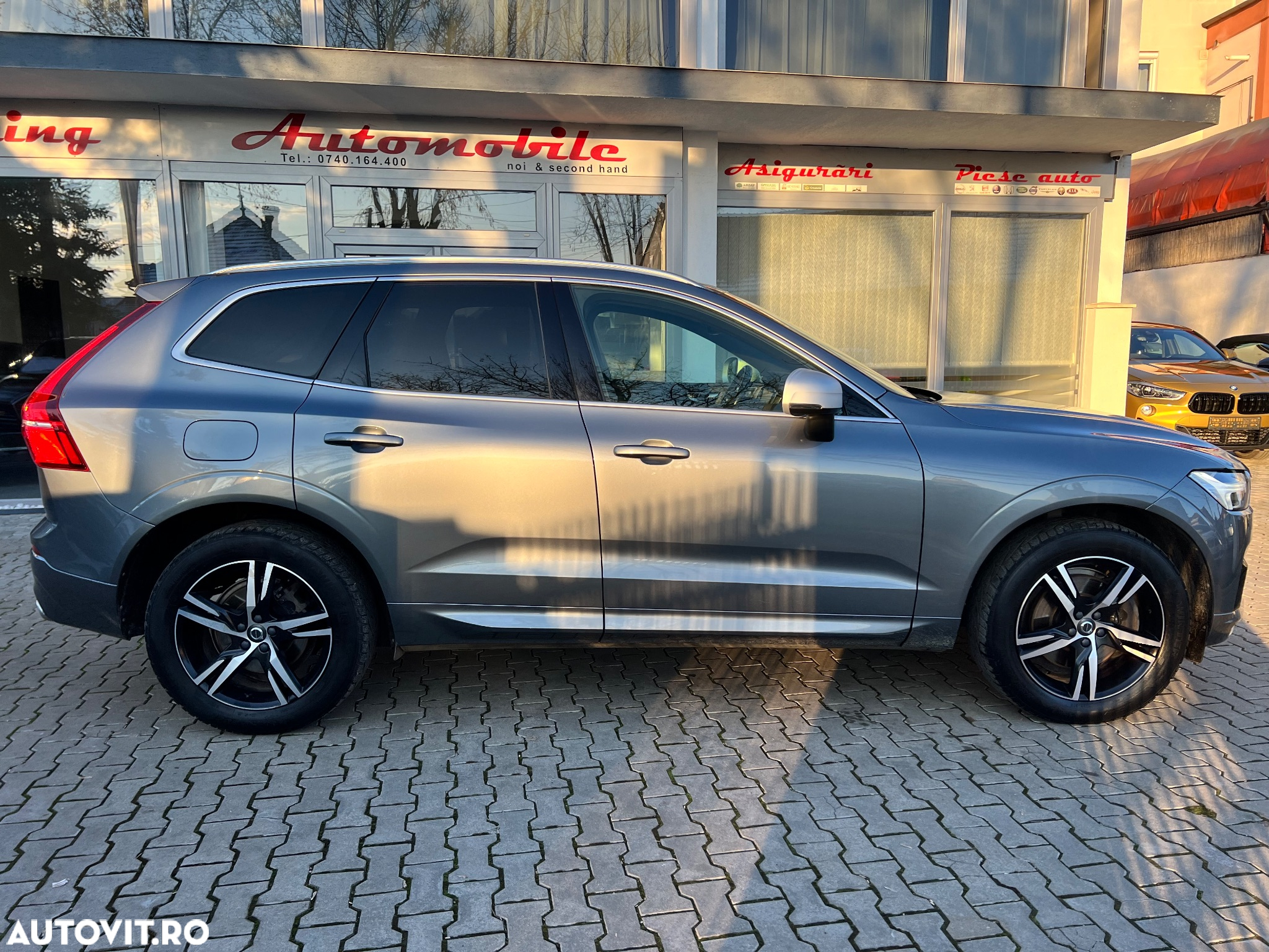 Volvo XC 60 D4 AWD Geartronic RDesign - 4