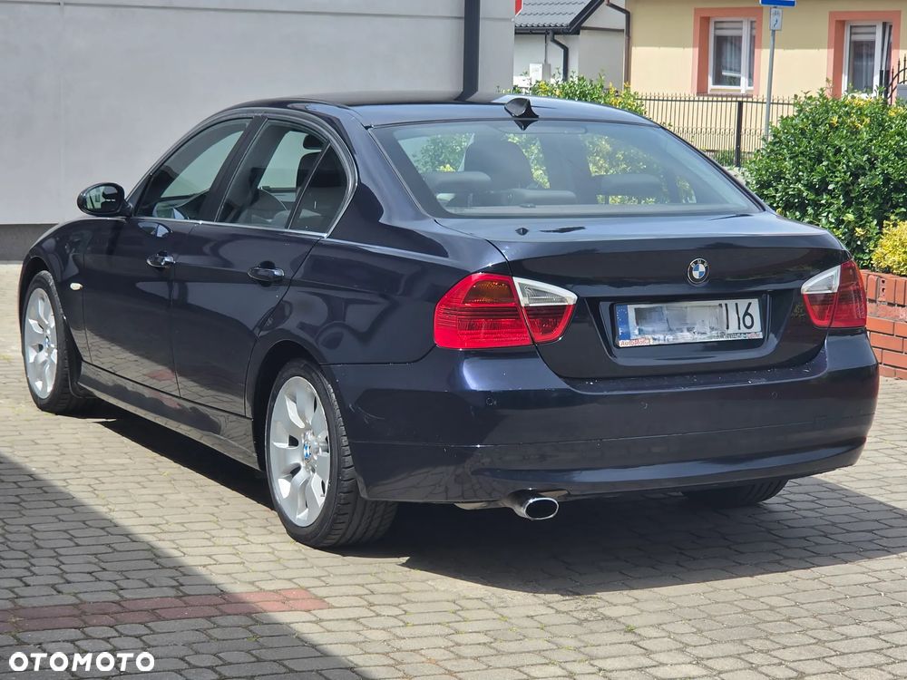 BMW Seria 3 318i Edition Sport - 16