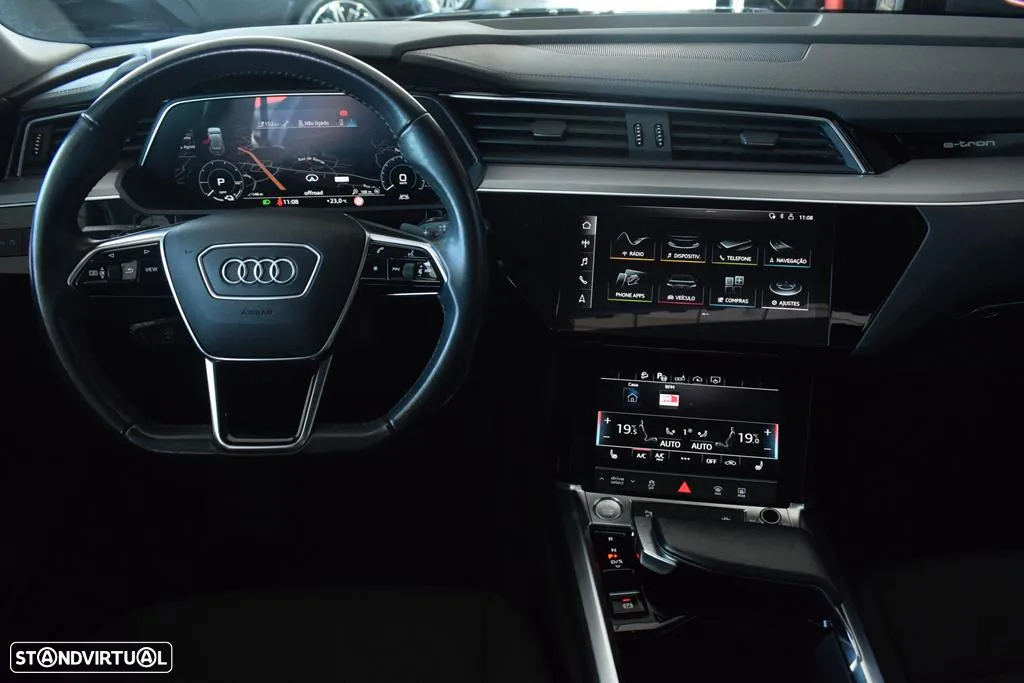 Audi e-tron 55 quattro Advanced - 38