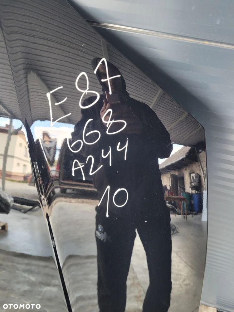 MASKA POKRYWA SILNIKA BMW E81 E82 E87 E88 668 SHWARZ II ORG LAKIER A240 - 11