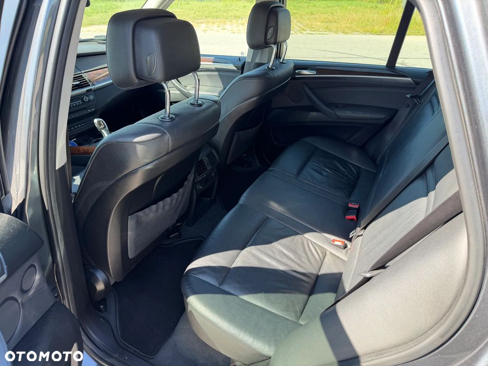 BMW X5 3.5i xDrive - 11