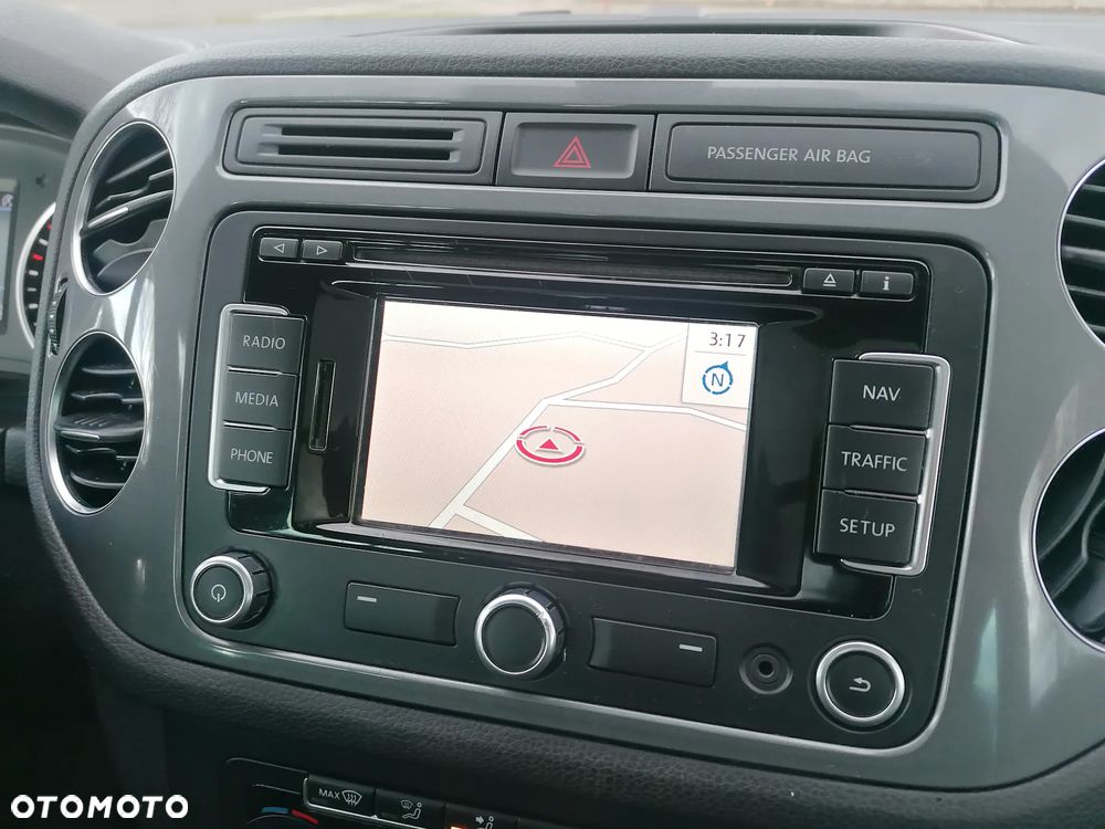 Volkswagen Tiguan 2.0 TDI DPF BlueMotion Technology Sport & Style - 21