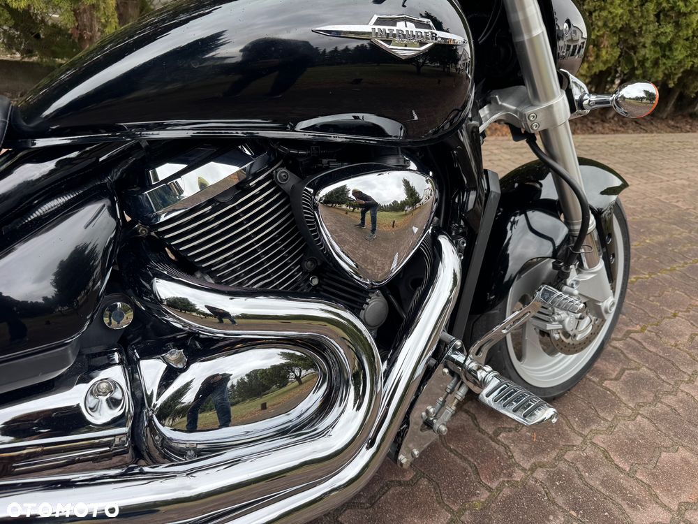 Suzuki Intruder - 9