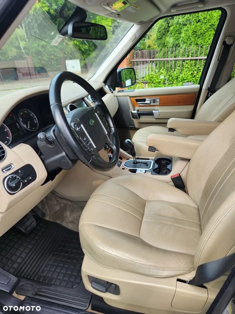 Land Rover Discovery IV 2.7D V6 HSE - 12