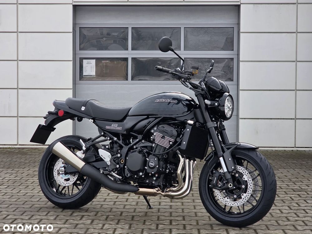 Kawasaki Z 900 RS - 2