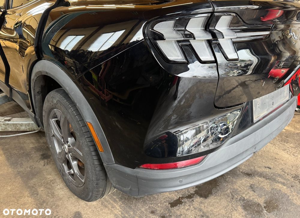 ZDERZAK TYŁ FORD MUSTANG MACH-E KOLOR G1 4 PDC - 2