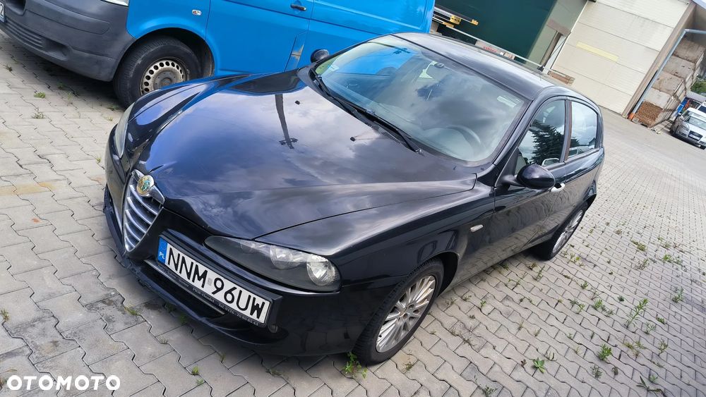 Alfa Romeo 147 - 3