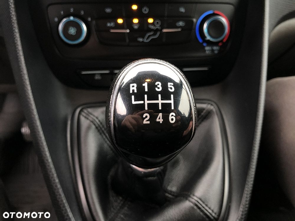 Ford Transit Connect Long 2022r. - 15