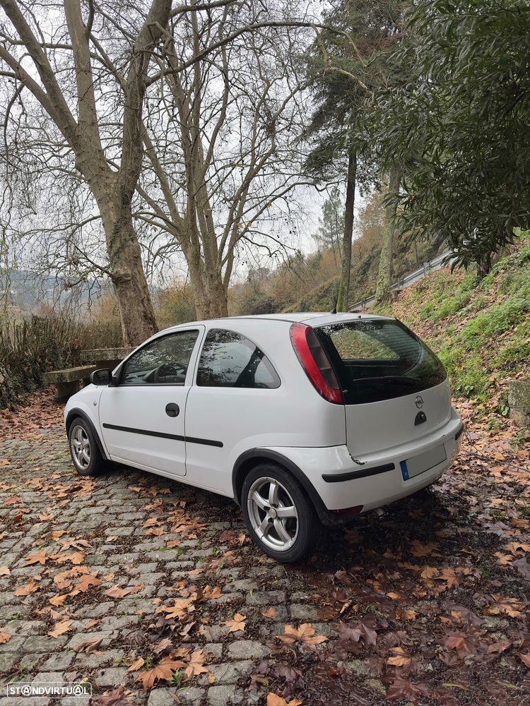 Opel Corsa 1.3 CDTi Enjoy - 2