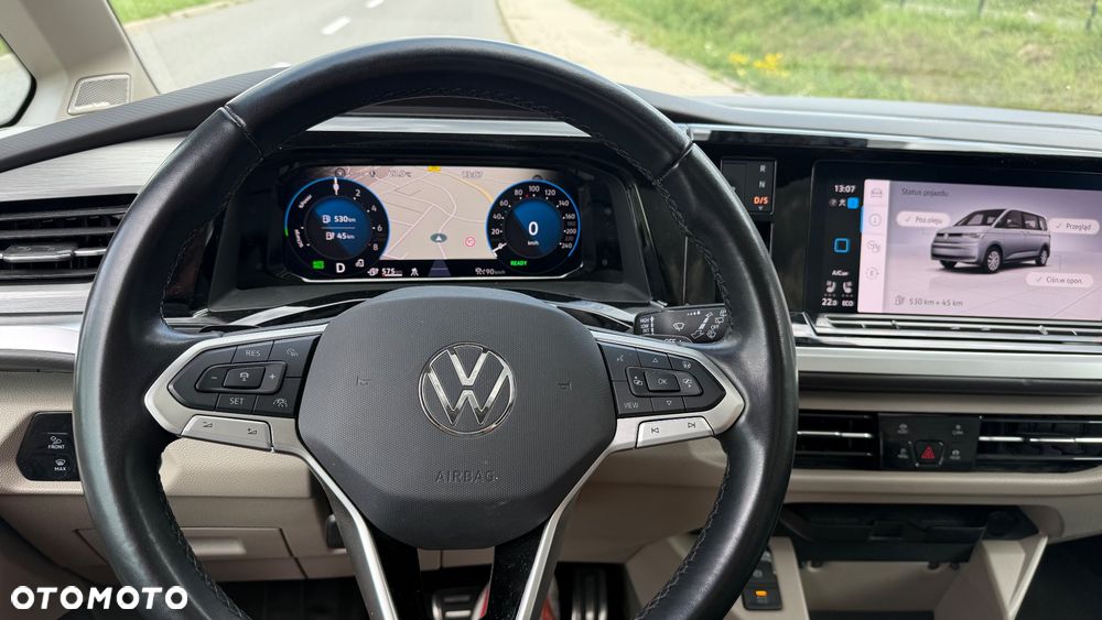 Volkswagen Multivan - 18