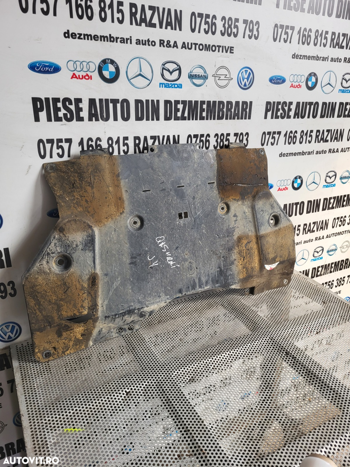 Scut Motor Cutie Viteze Nissan Qashqai J11 Facelift An 2018-2019-2020 Original Cod 758C-HV80A Dezme - 2