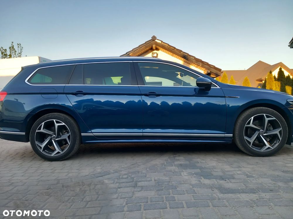 Volkswagen Passat Variant 2.0 TDI SCR DSG 4Motion Business - 2