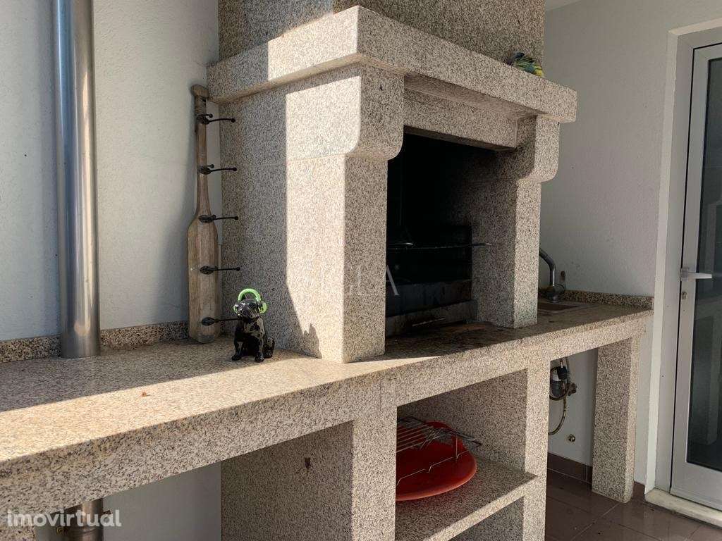 Moradia em Miramar com Piscina - Grande imagem: 5/36