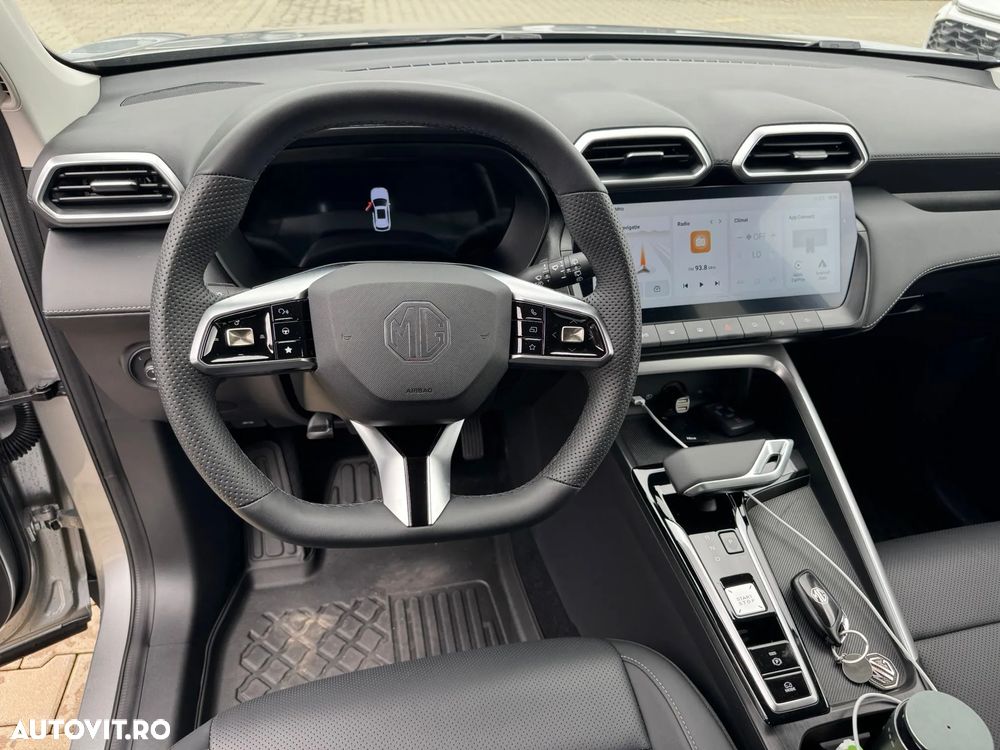 MG ZS HEV Hybrid+ Luxury - 10