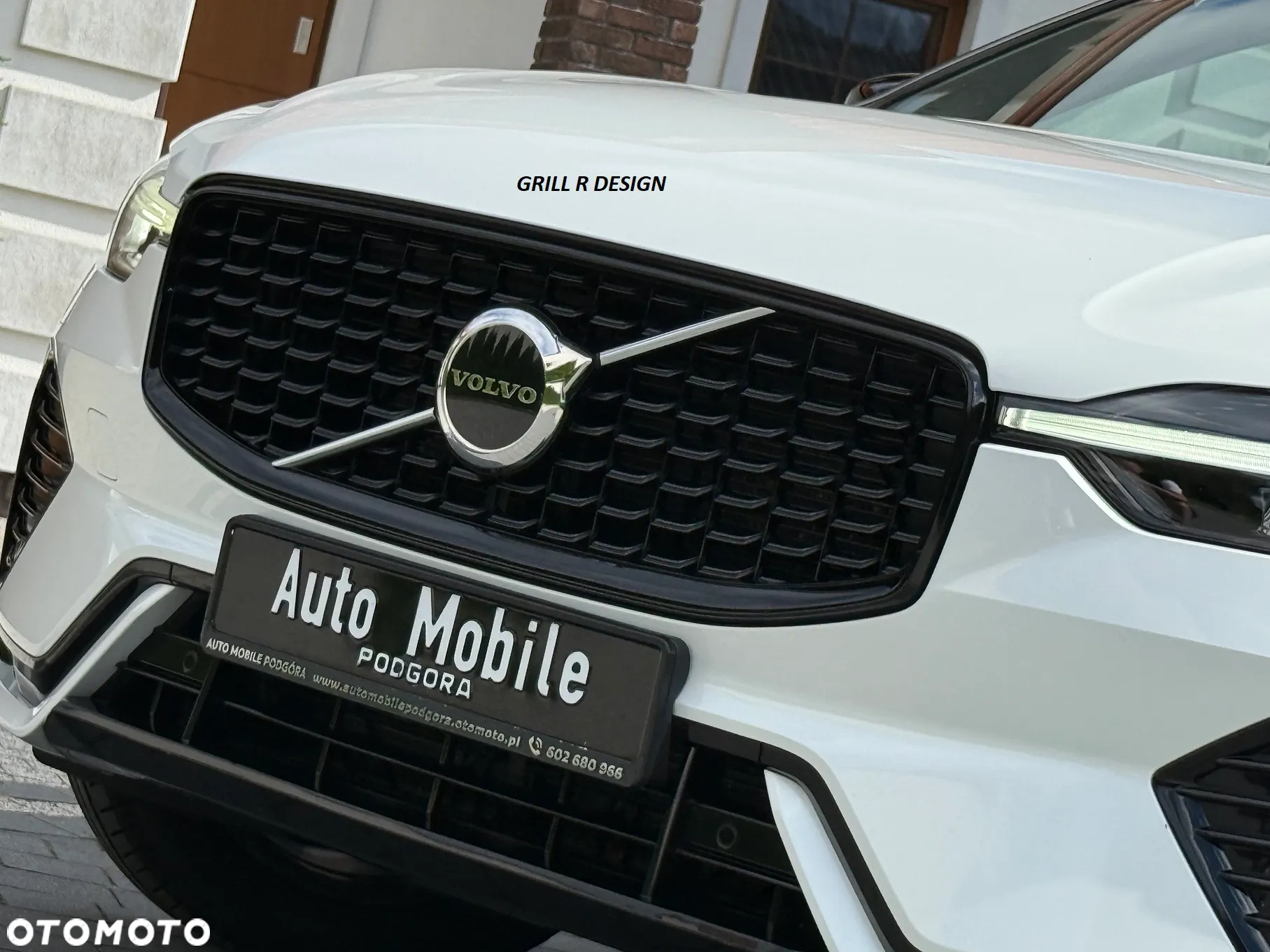 Volvo XC 60 B4 D AWD Plus Dark - 37