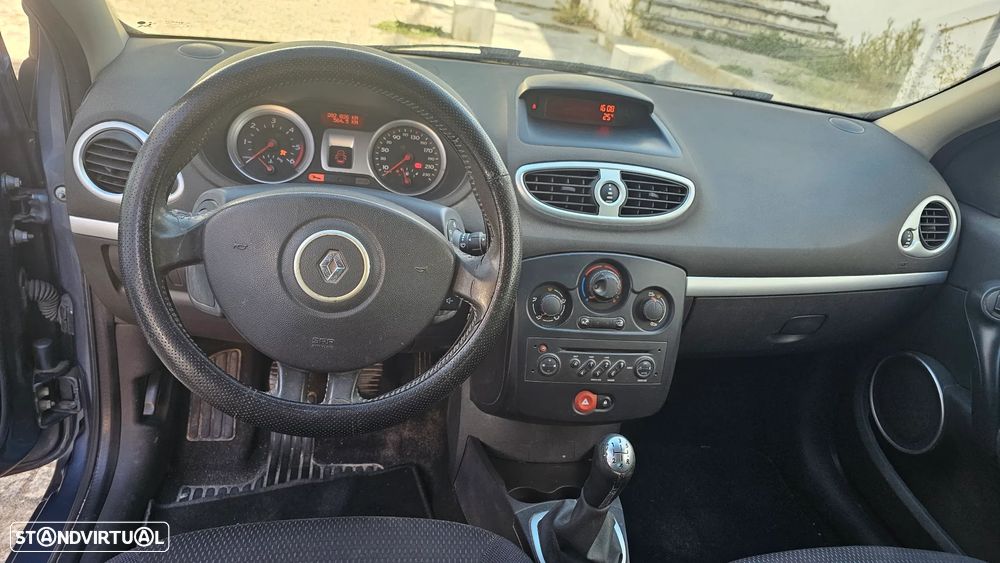 Renault Clio 1.5 dCi Confort - 9