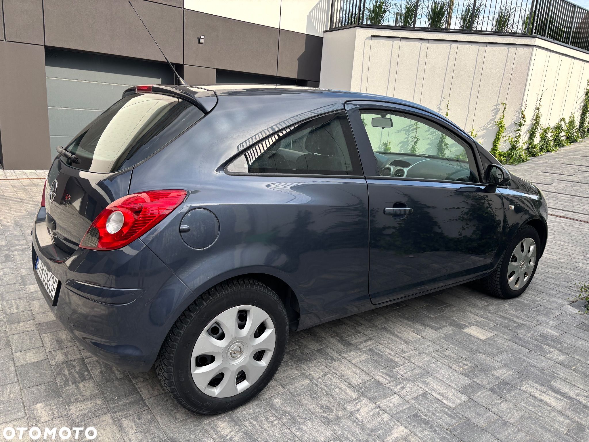Opel Corsa 1.2 16V Essentia - 1
