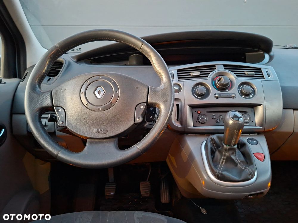 Renault Scenic - 10