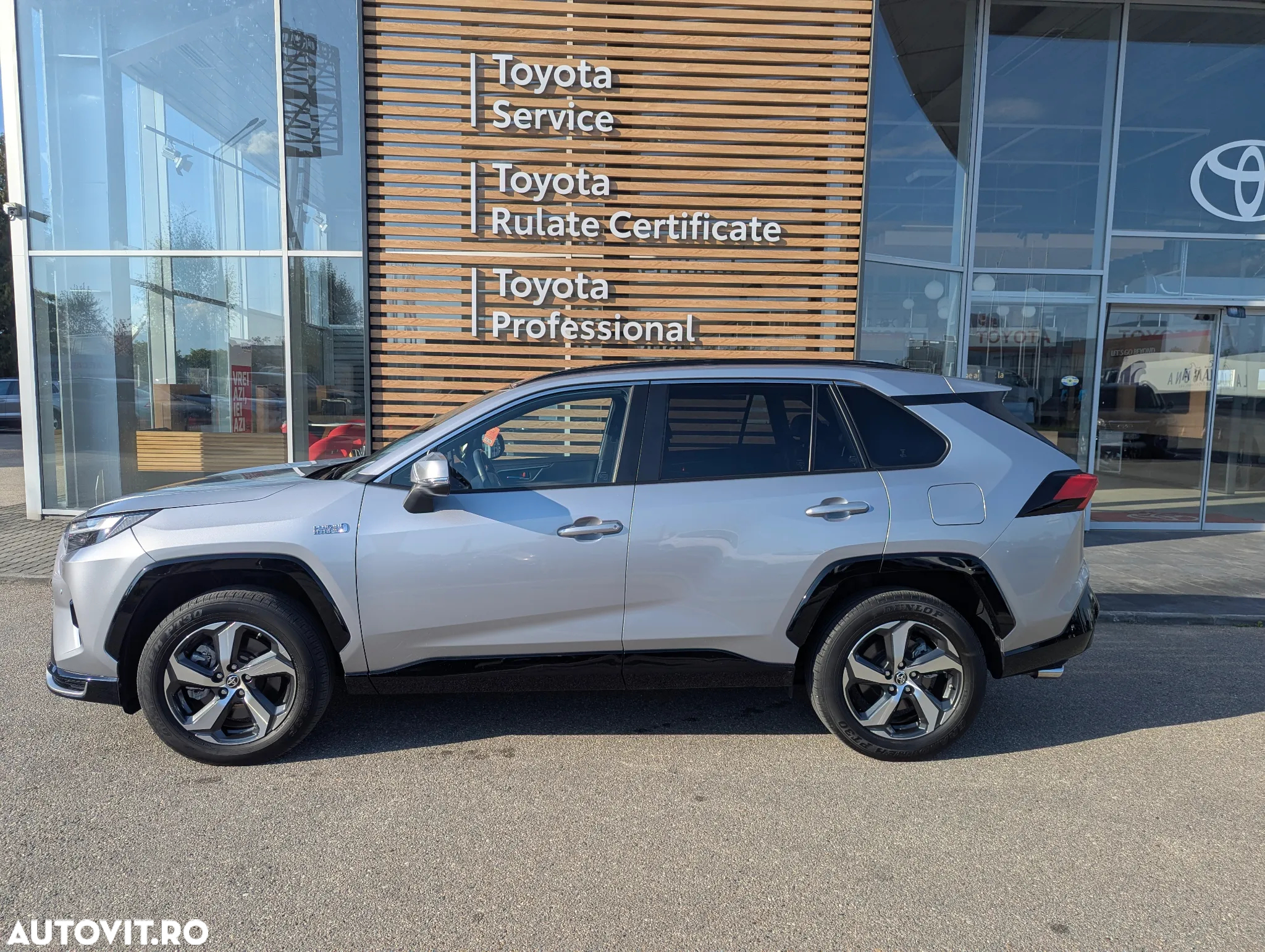 Toyota RAV4 Plug-in-Hybrid Style - 2