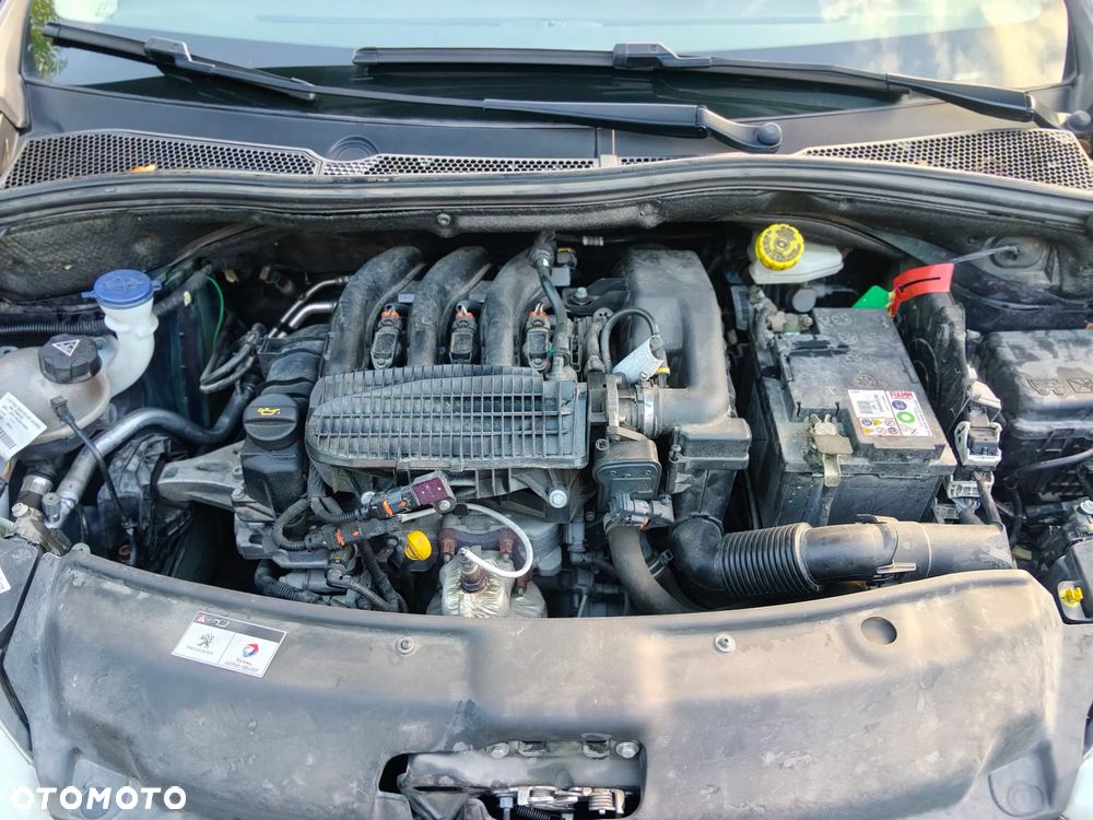 Peugeot 208 1.2 PureTech Allure - 9