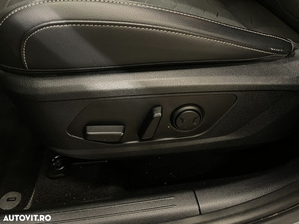 Kia Sportage 1.6 T-GDI HEV 6AT 4x4 Business Line - 20