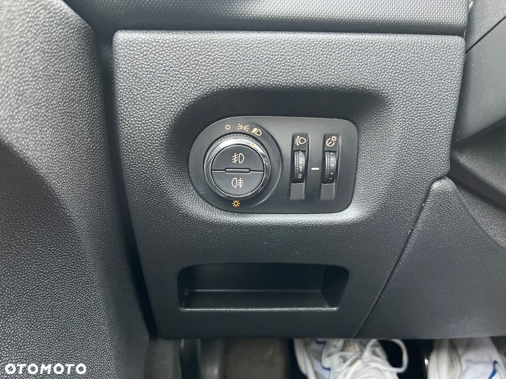 Opel Corsa - 30