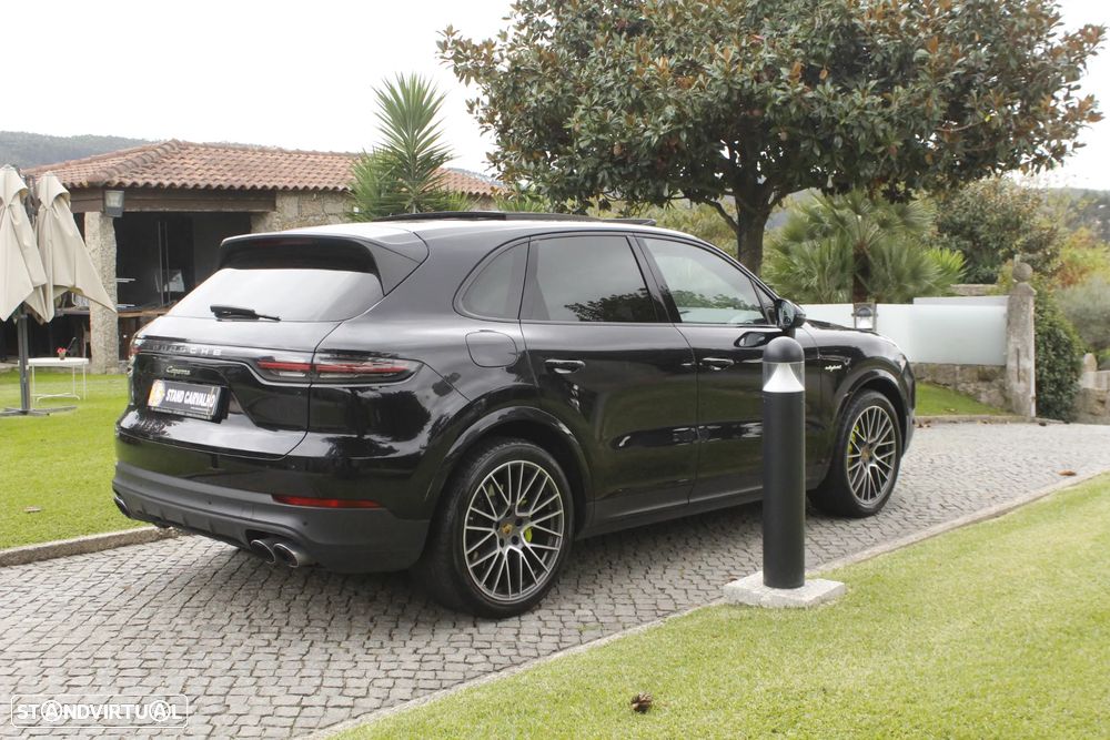 Porsche Cayenne E-Hybrid - 6