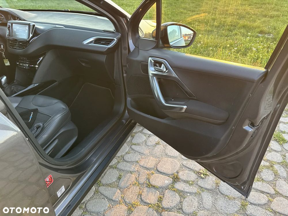 Peugeot 2008 1.2 Pure Tech Crossway S&S - 38