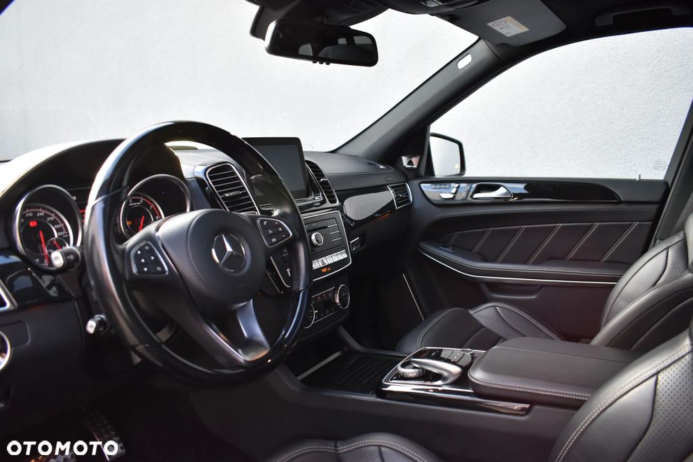 Mercedes-Benz GLS AMG 63 4-Matic - 11