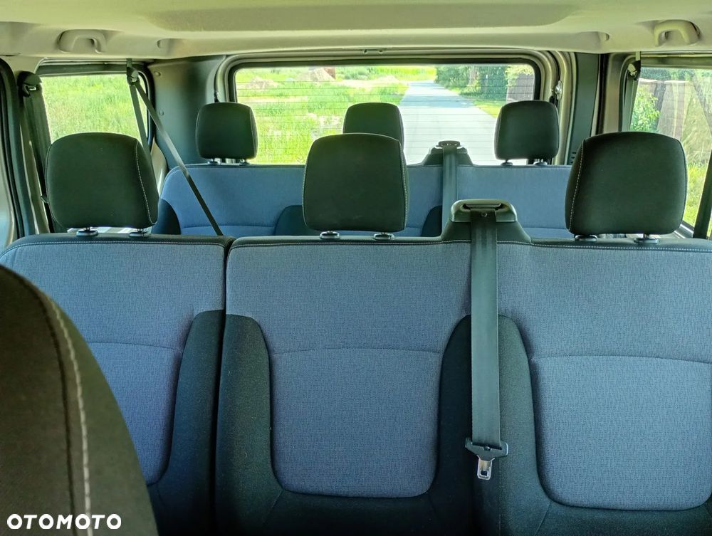 Opel Vivaro - 10