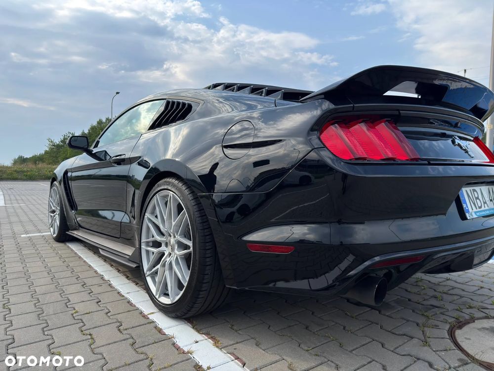 Ford Mustang - 29