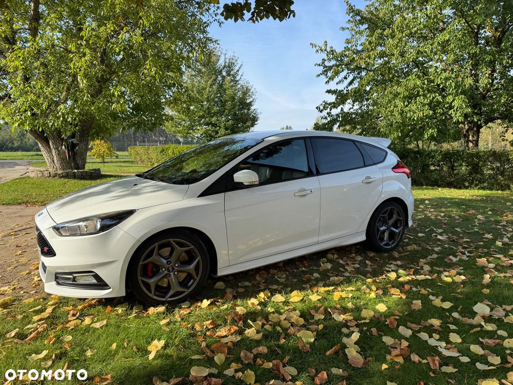 Ford Focus 2.0 EcoBoost ST-2 - 14