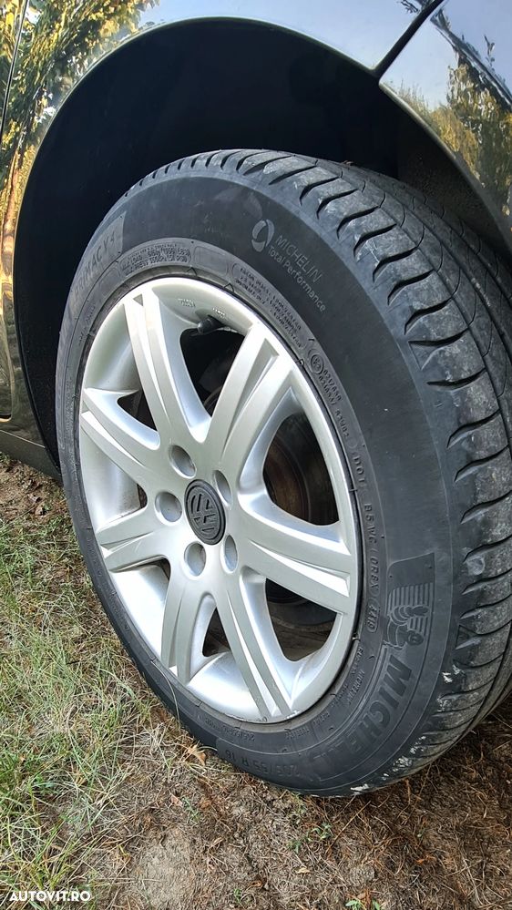 Volkswagen Jetta 1.4 TSI Trendline - 16