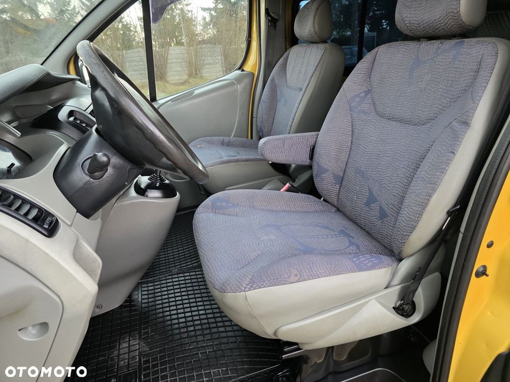 Opel Vivaro - 18