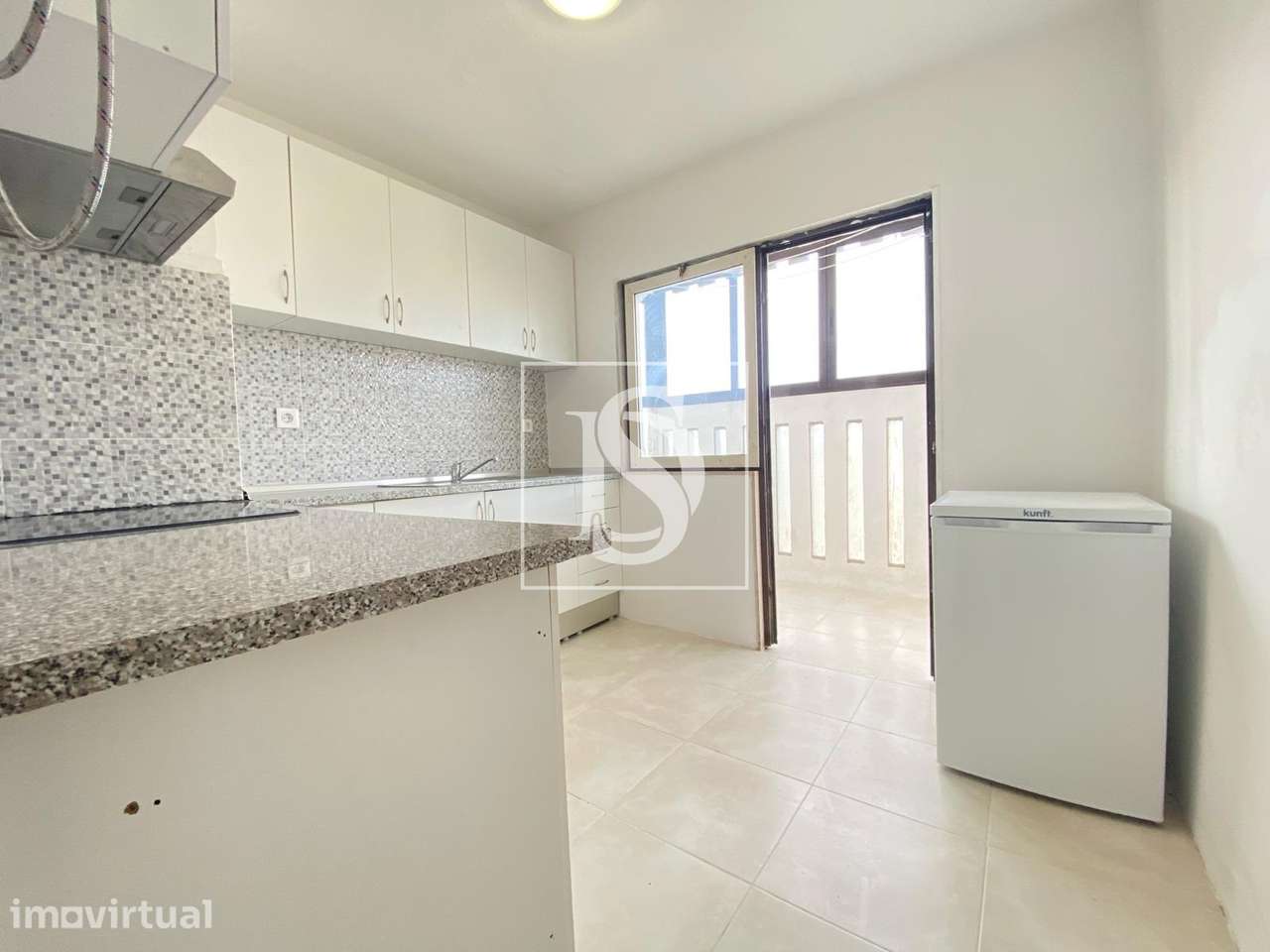Apartamento T2 Arrendamento em Santo António da Charneca,Barreiro - Grande imagem: 3/13