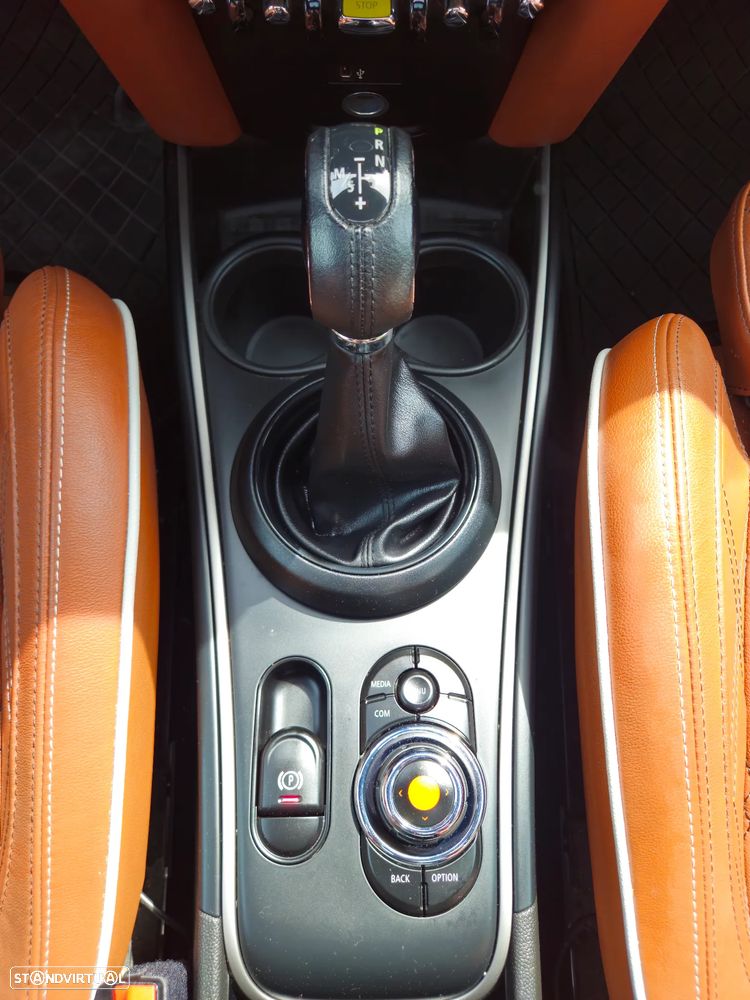 MINI Countryman Cooper SE ALL4 Auto - 9