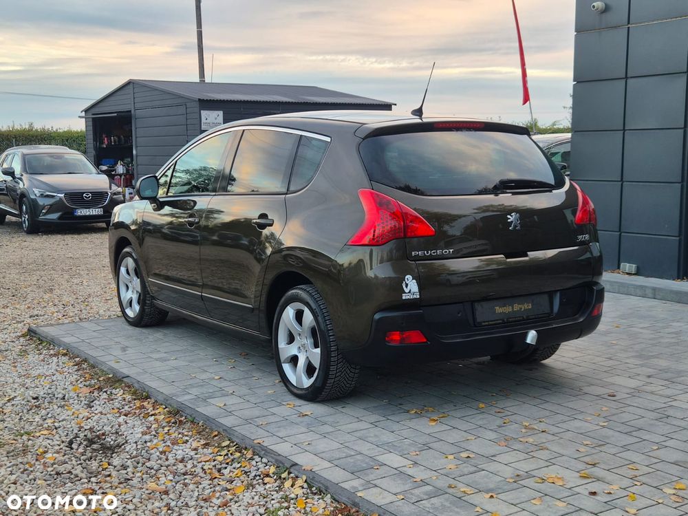 Peugeot 3008 1.6 Premium - 11
