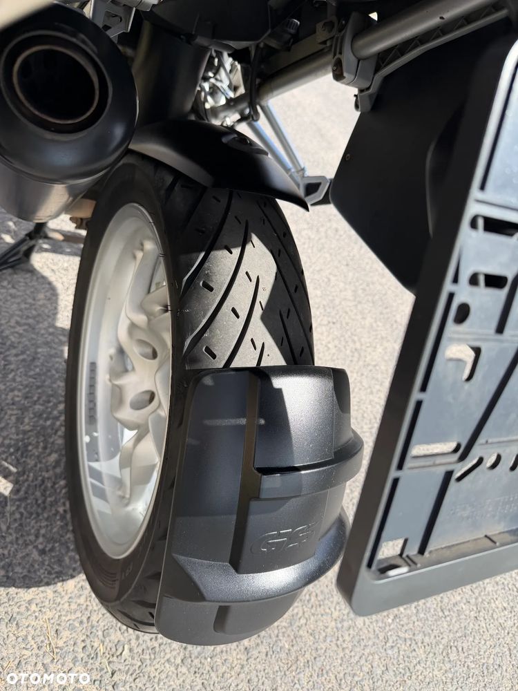 BMW R - 9