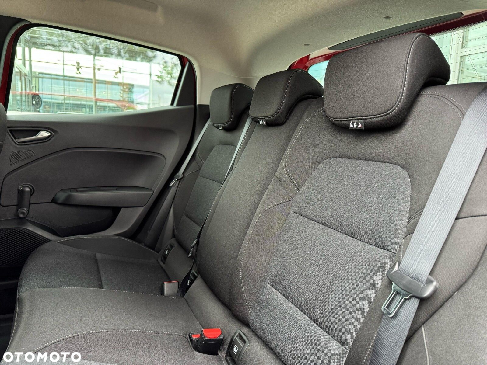 Renault Clio 1.0 TCe Equilibre - 12