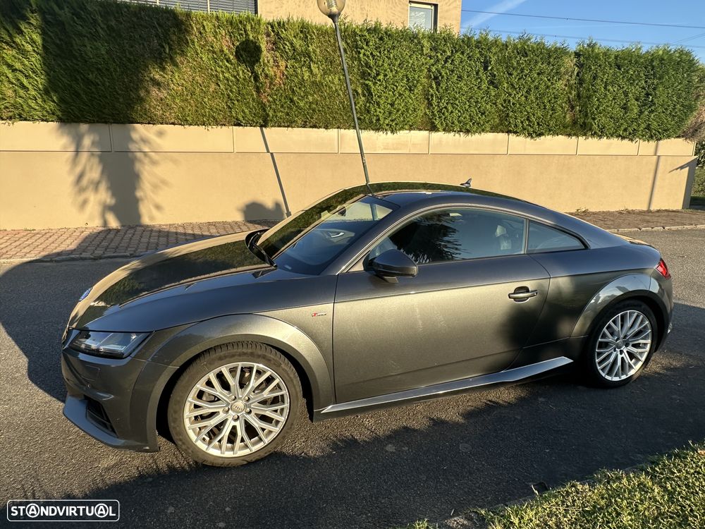 Audi TT Coupé - 17