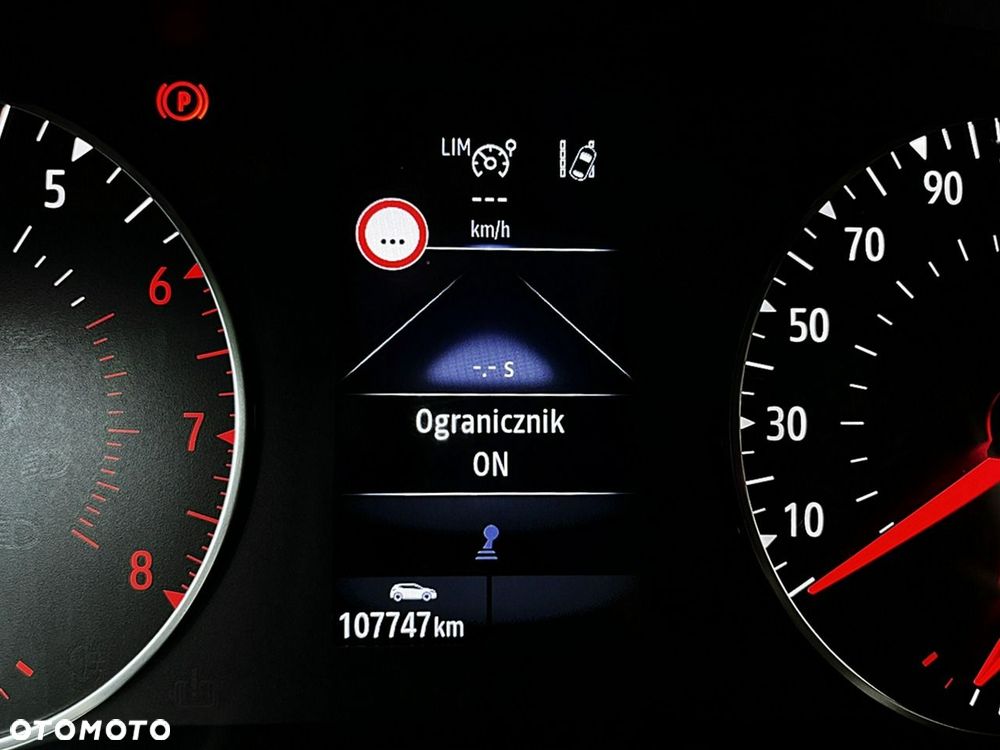 Renault Captur - 32