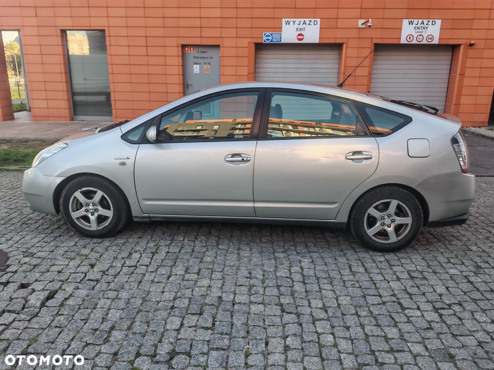 Toyota Prius 1.5 VVT-i Sol - 12