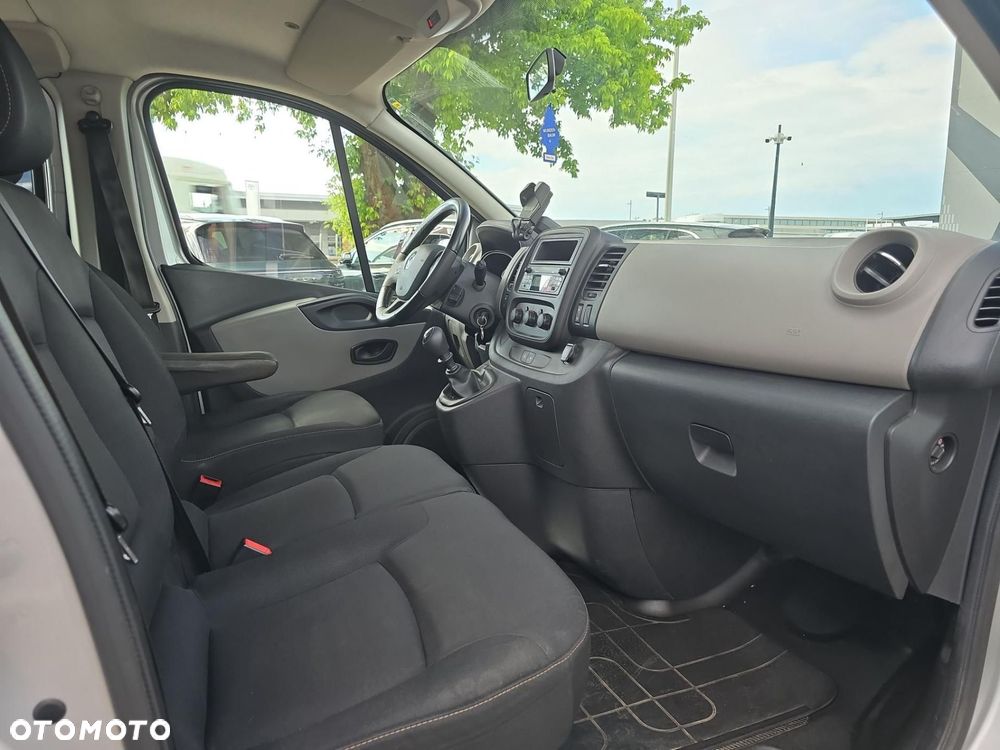 Renault trafic - 24