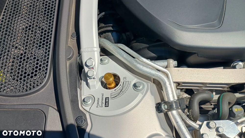 Volvo V60 T8 AWD Plug-In Hybrid Polestar Engineered R-Design - 33